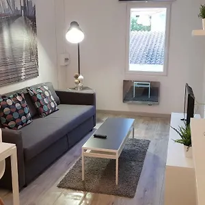 - Hyper Centre Au Calme Appartement